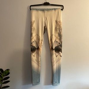 Altar Ego Women’s Yoga Pants Medium Horse Print Shimmery White Blue Brown